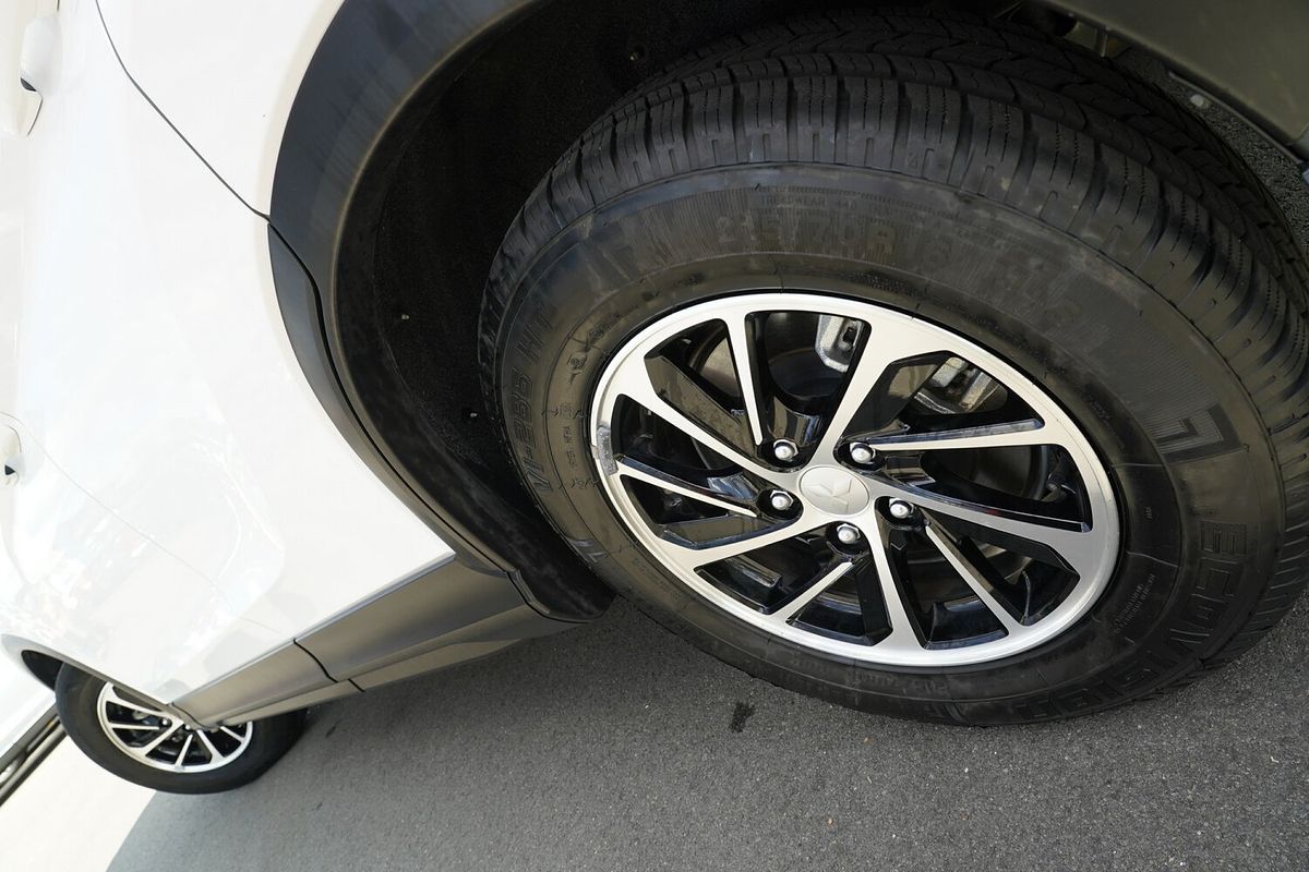 2023 Mitsubishi Eclipse Cross ES YB