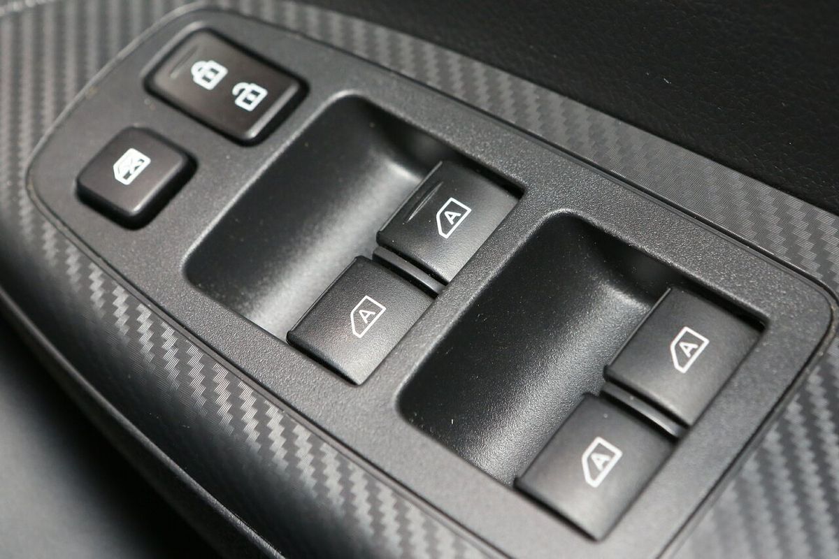 2023 Mitsubishi Eclipse Cross Black Edition YB