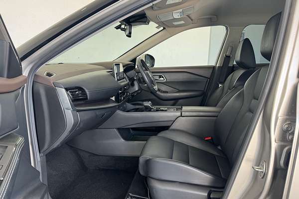 2023 Nissan X-TRAIL ST-L T33