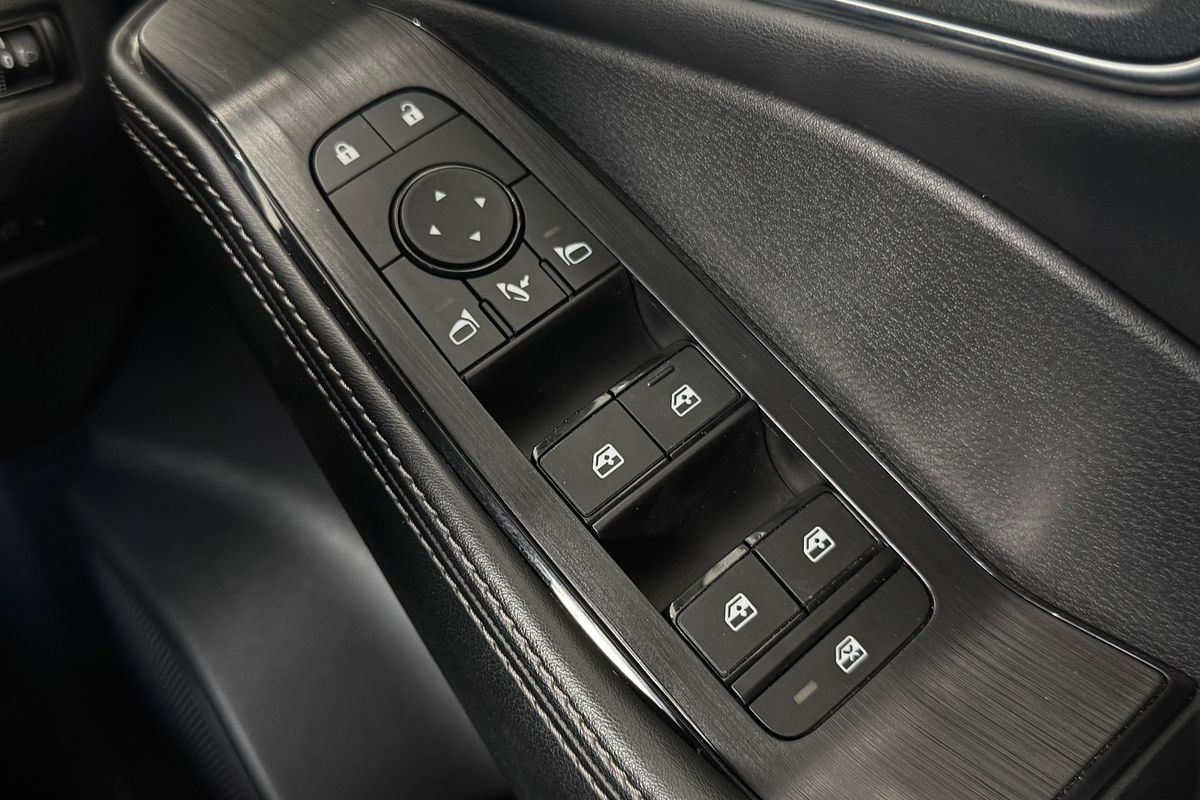 2023 Nissan X-TRAIL ST-L T33