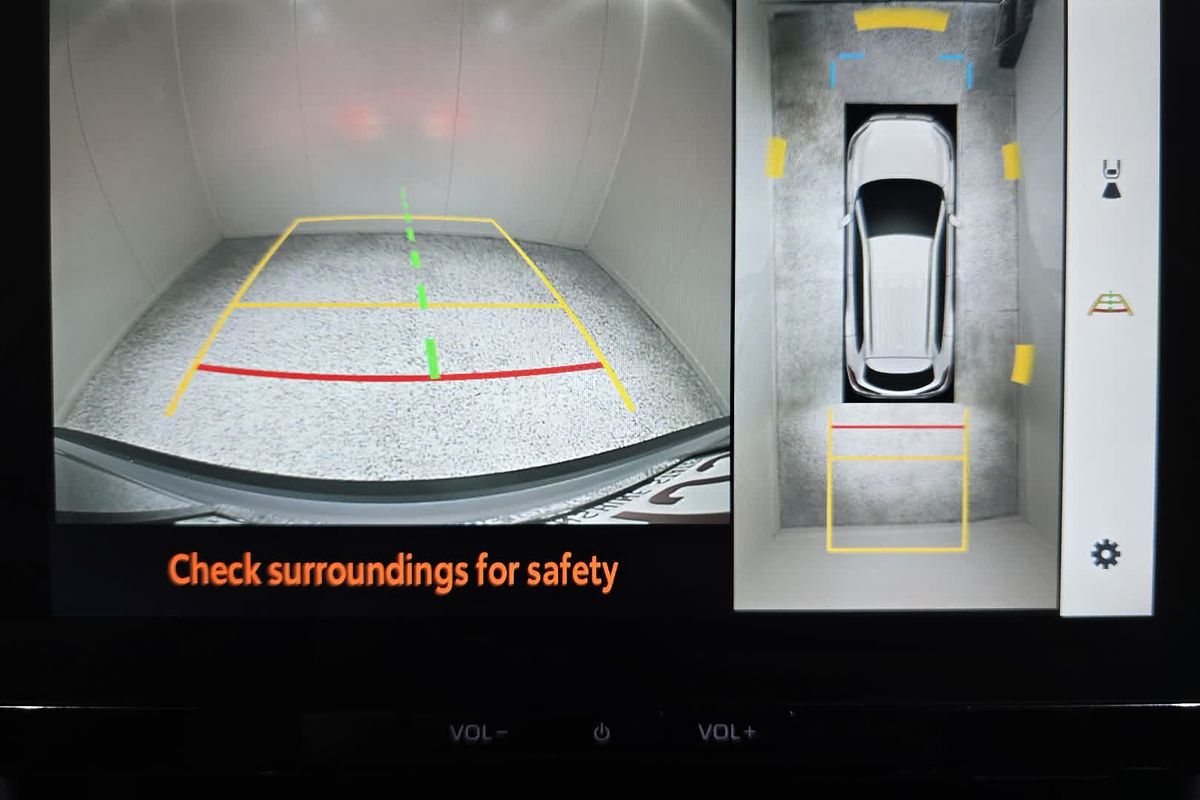 2025 Toyota Corolla Cross Atmos MXGH10R