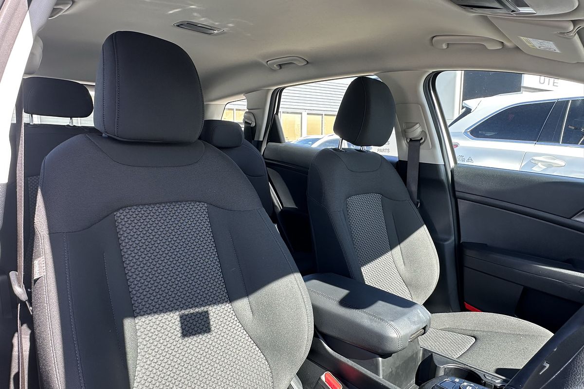 2024 Kia Sportage S NQ5