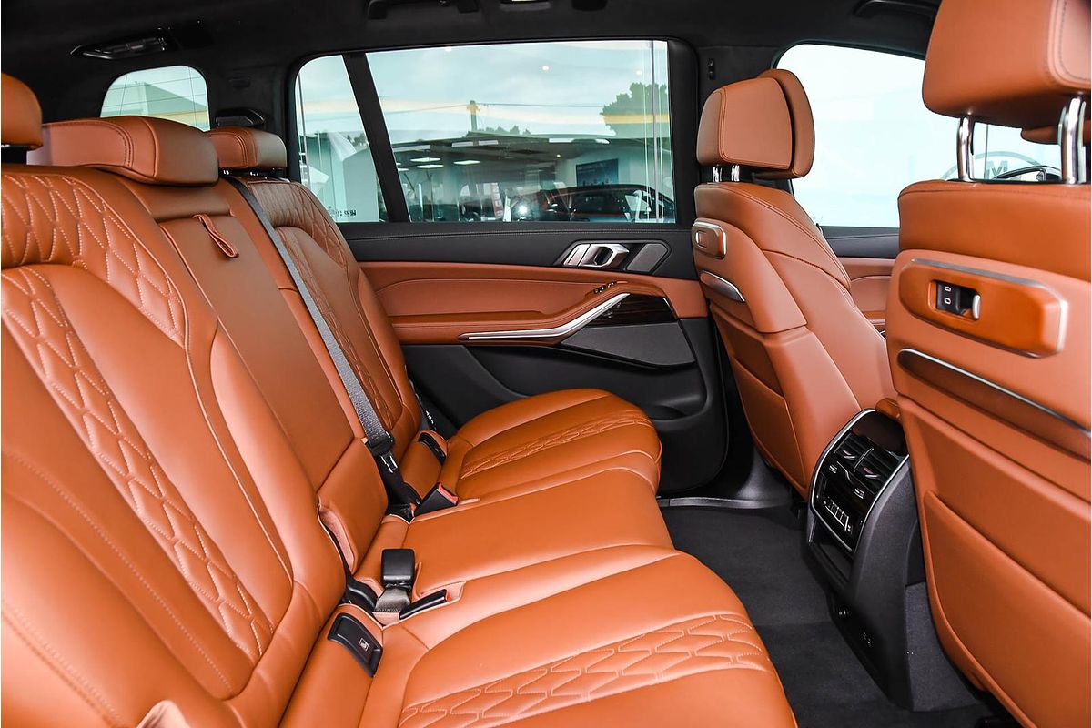 2025 BMW X7 xDrive40d M Sport G07 LCI