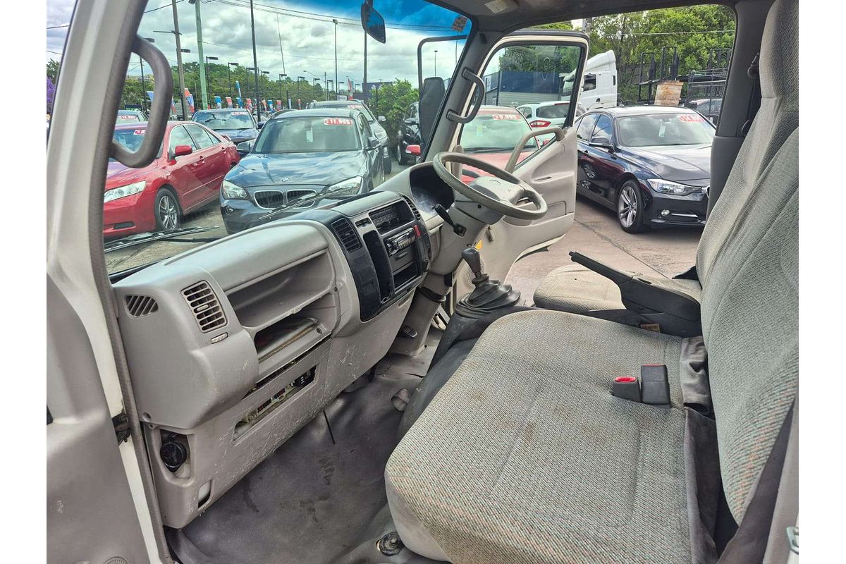 2011 Toyota Dyna XZU300 4500