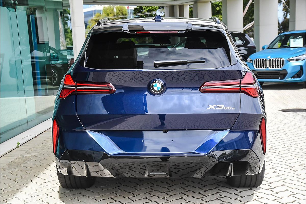 2025 BMW X3 30e xDrive G45