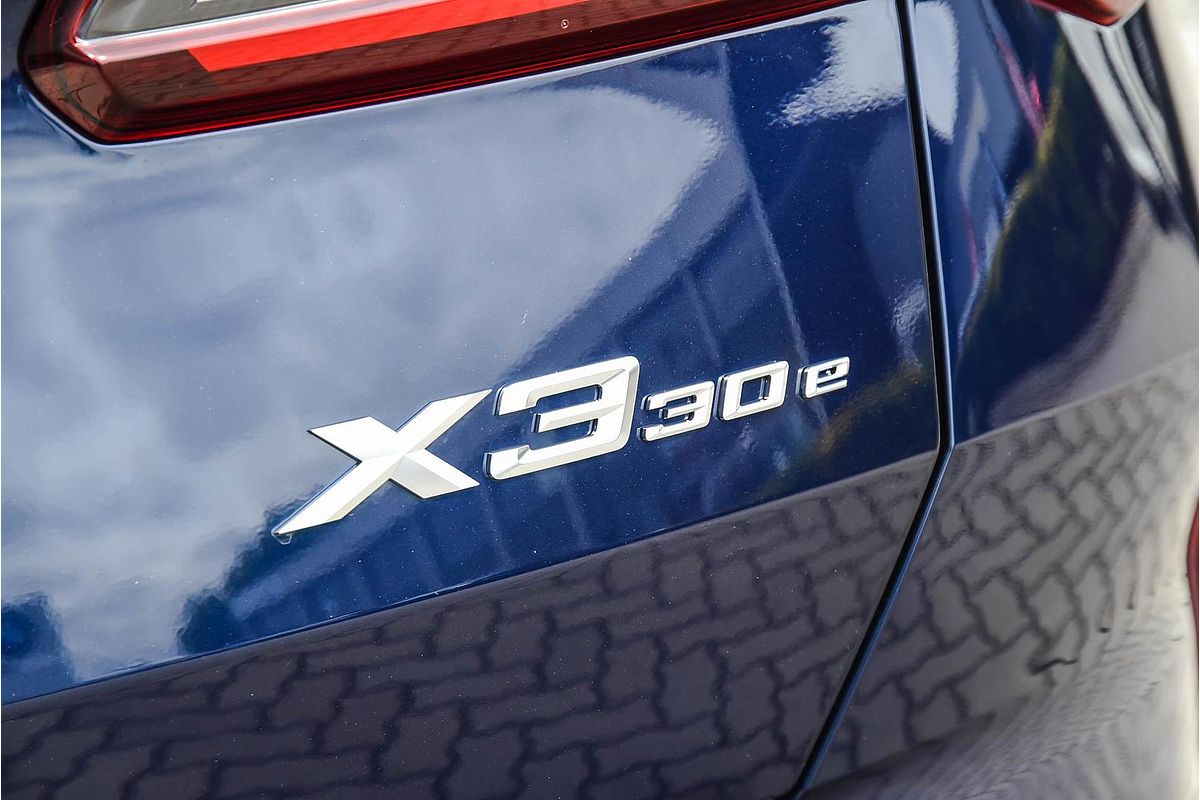 2025 BMW X3 30e xDrive G45