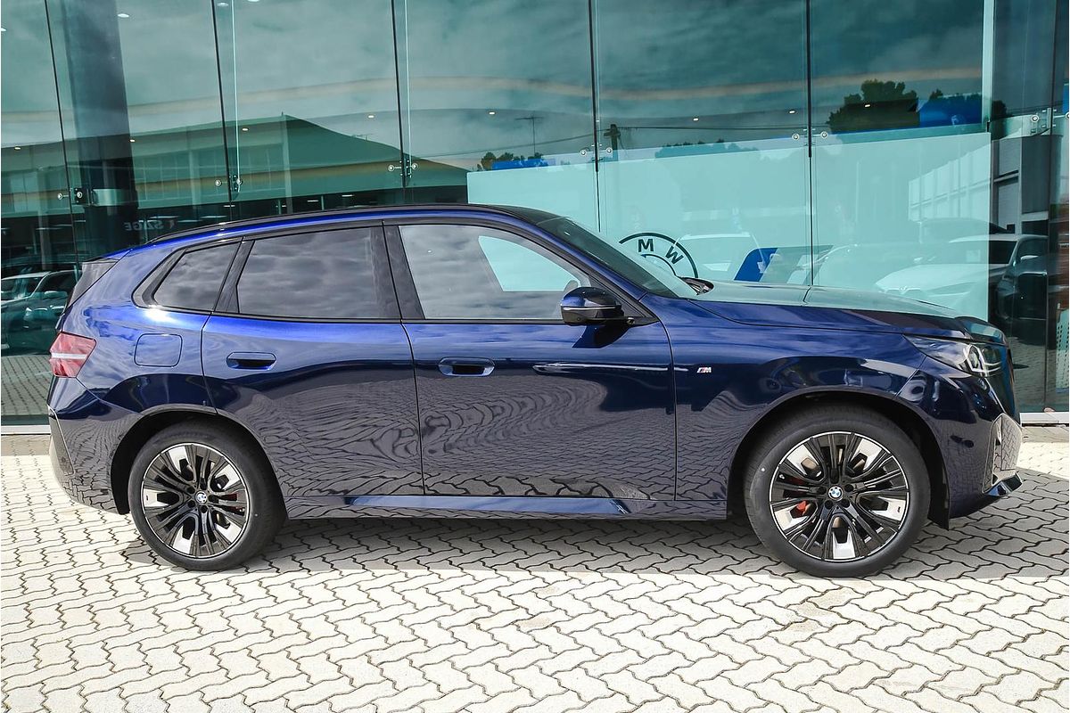 2025 BMW X3 30e xDrive G45