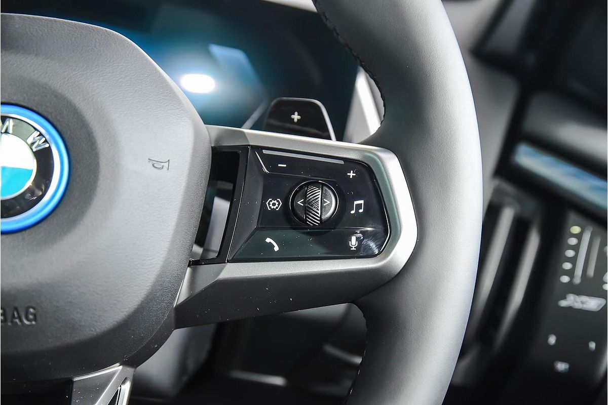 2025 BMW X3 30e xDrive G45