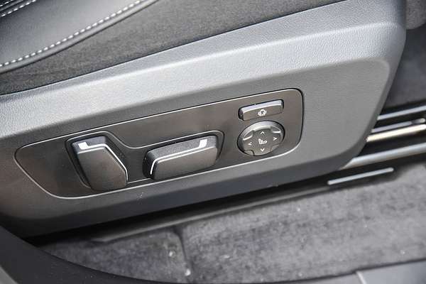 2025 BMW X3 30e xDrive G45