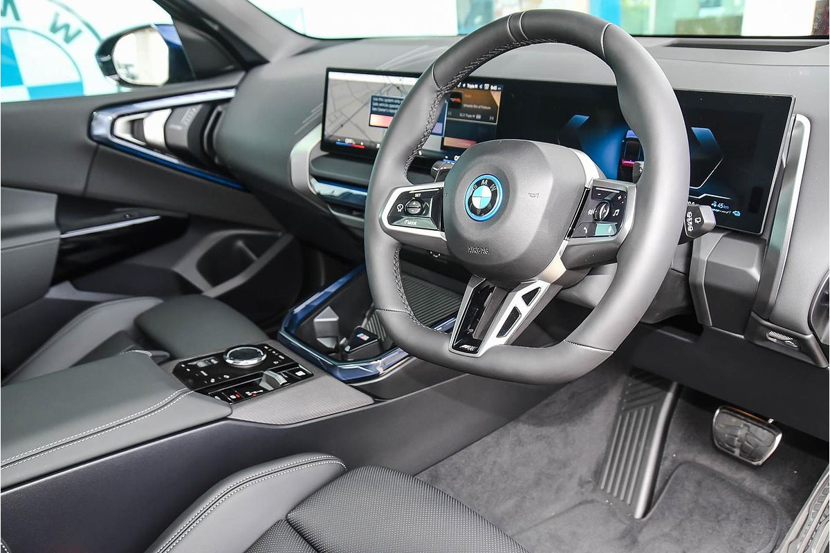 2025 BMW X3 30e xDrive G45