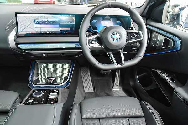 2025 BMW X3 30e xDrive G45