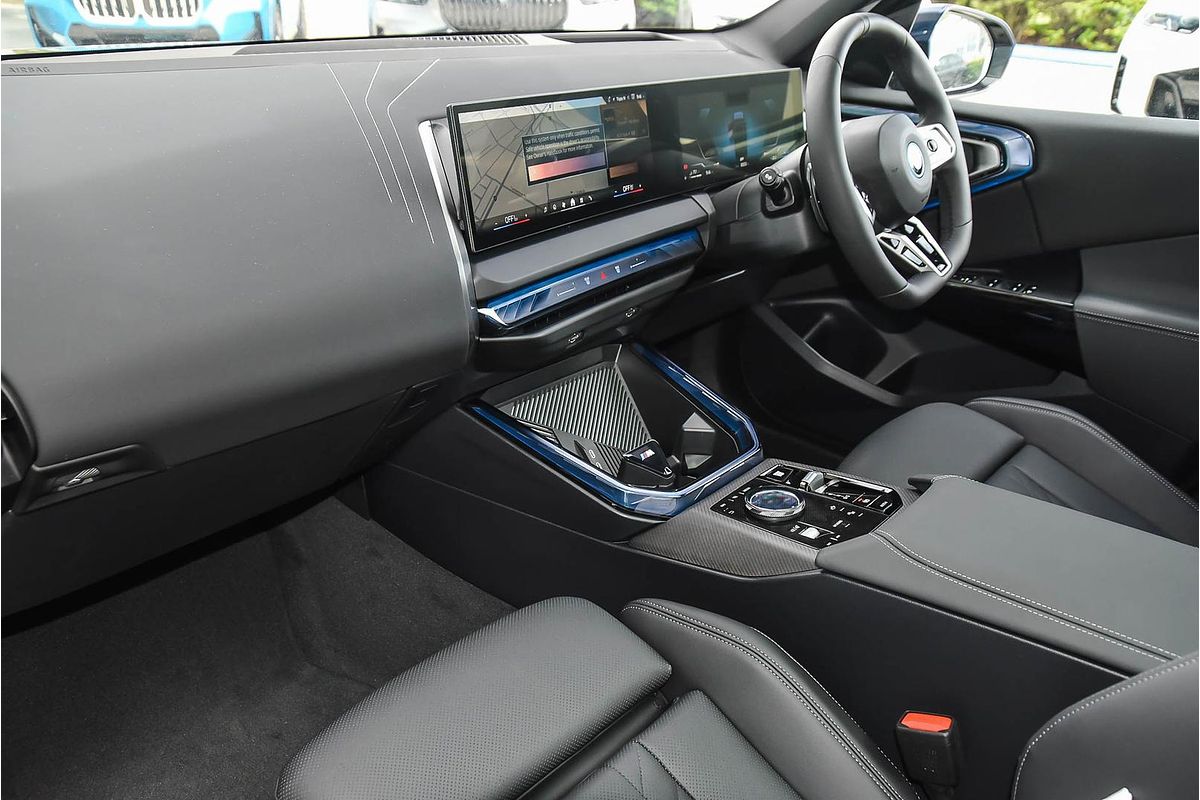 2025 BMW X3 30e xDrive G45