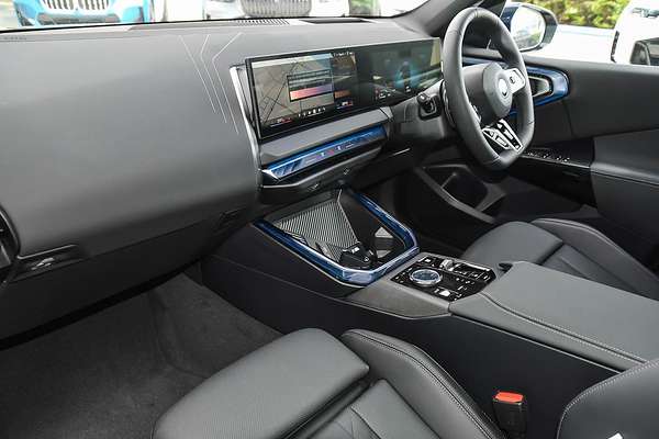 2025 BMW X3 30e xDrive G45