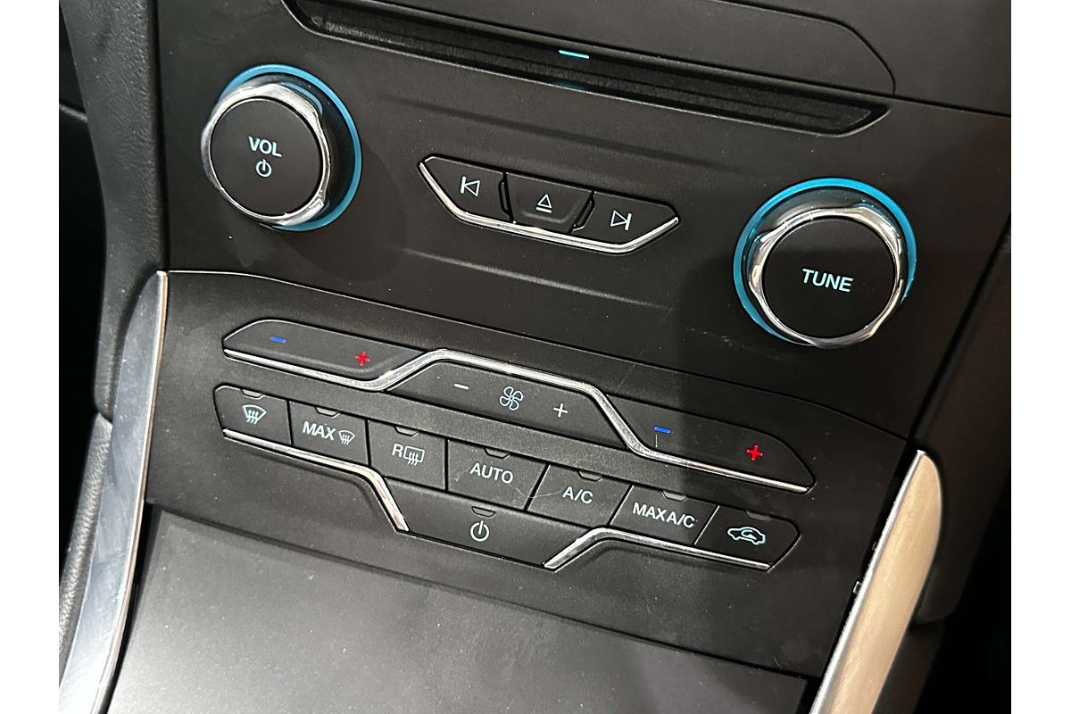 2019 Ford Endura Titanium CA