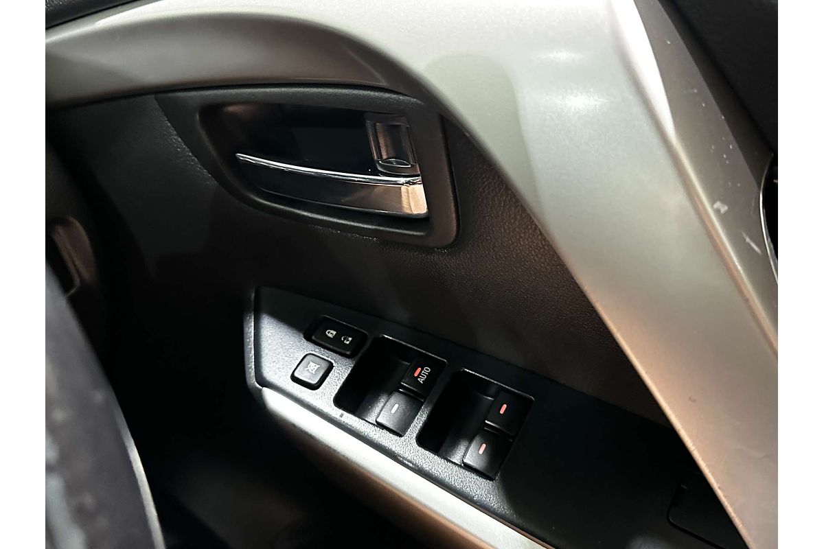 2019 Mitsubishi Pajero Sport Black Edition QE