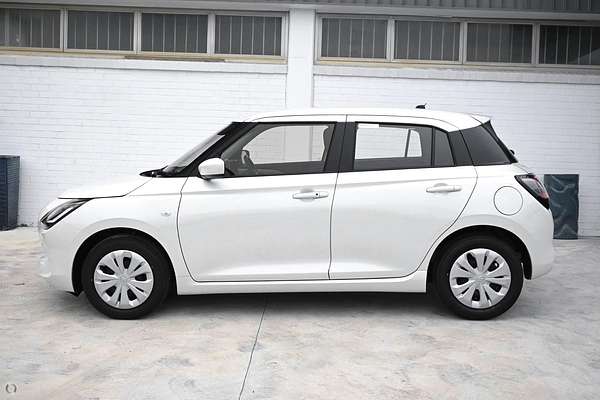 2025 Suzuki Swift Hybrid UZ
