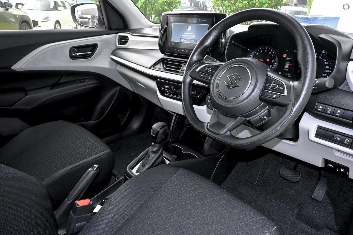 2025 Suzuki Swift Hybrid UZ