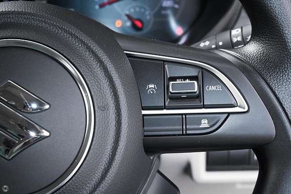 2025 Suzuki Swift Hybrid UZ