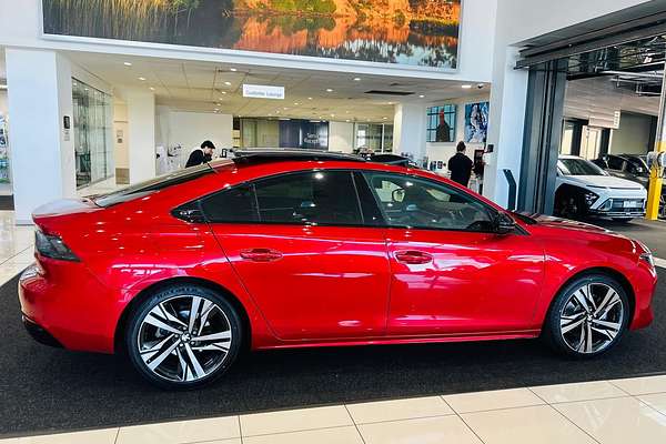 2022 Peugeot 508 GT R8