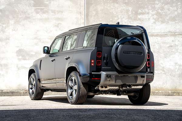 2025 Land Rover Defender 110 D350 X-Dynamic SE L663