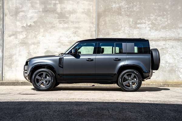 2025 Land Rover Defender 110 D350 X-Dynamic SE L663