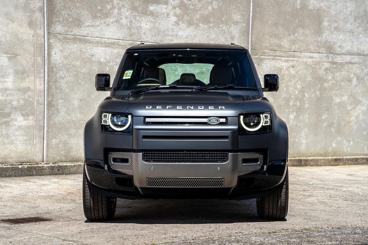 2025 Land Rover Defender 110 D350 X-Dynamic SE L663