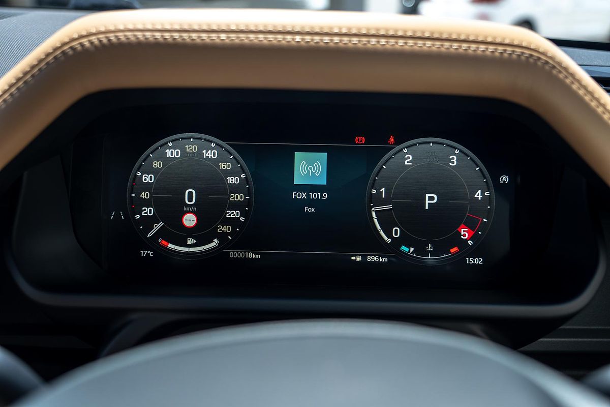 2025 Land Rover Defender 110 D350 X-Dynamic SE L663