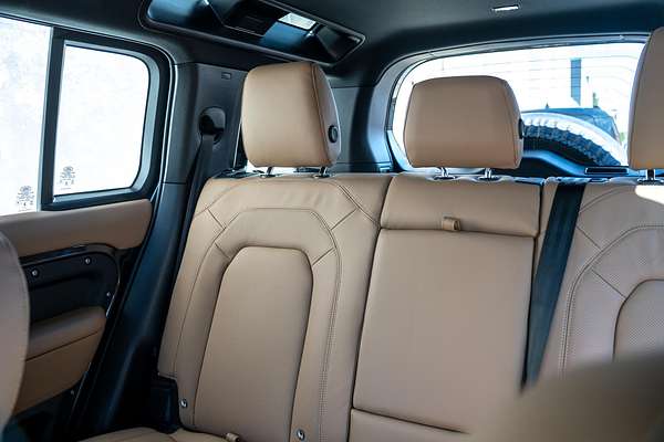 2025 Land Rover Defender 110 D350 X-Dynamic SE L663