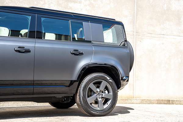2025 Land Rover Defender 110 D350 X-Dynamic SE L663
