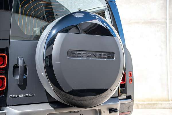 2025 Land Rover Defender 110 D350 X-Dynamic SE L663