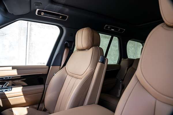 2025 Land Rover Range Rover D350 HSE L460