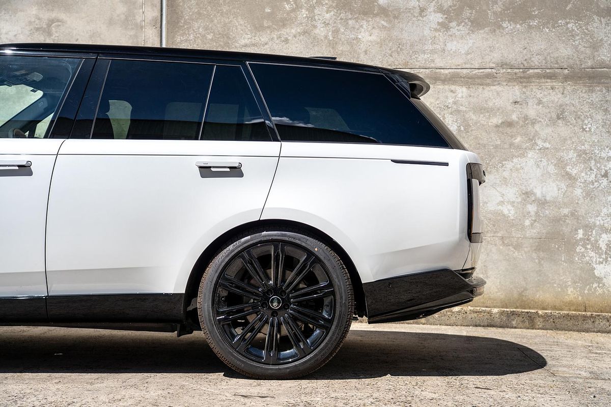 2025 Land Rover Range Rover D350 HSE L460