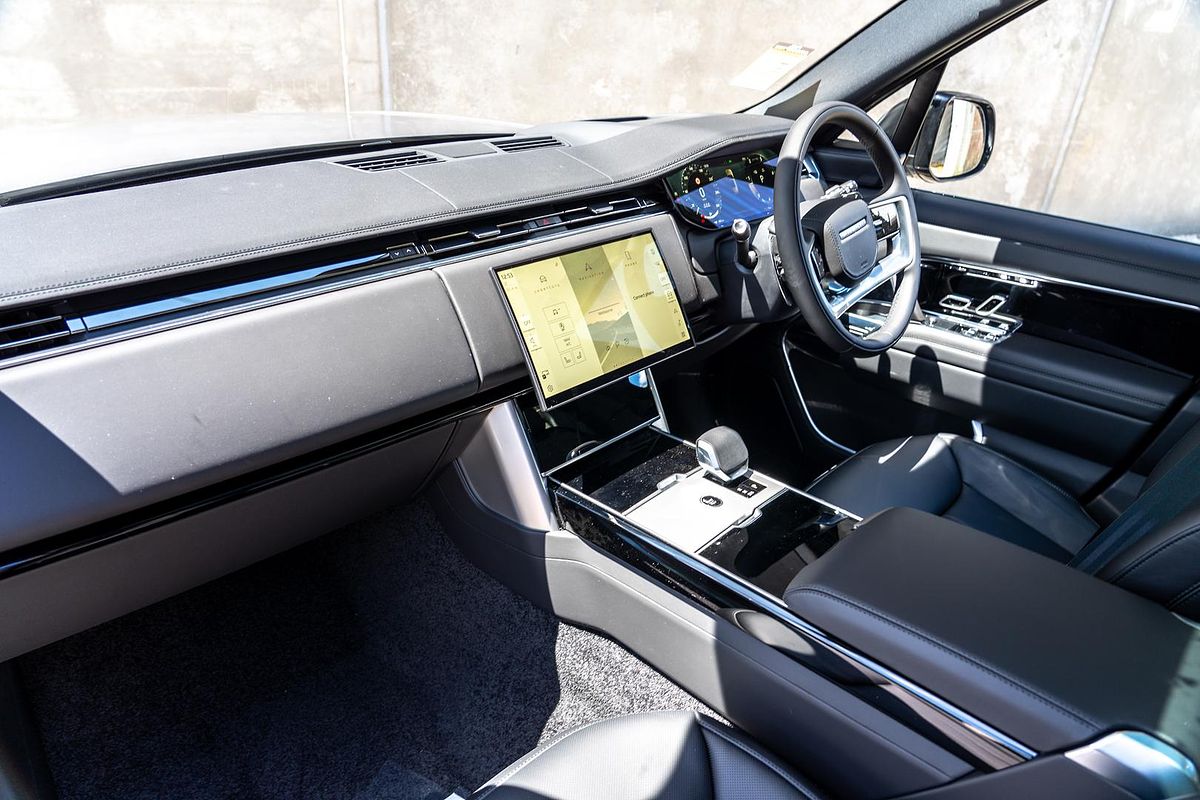 2025 Land Rover Range Rover D350 HSE L460