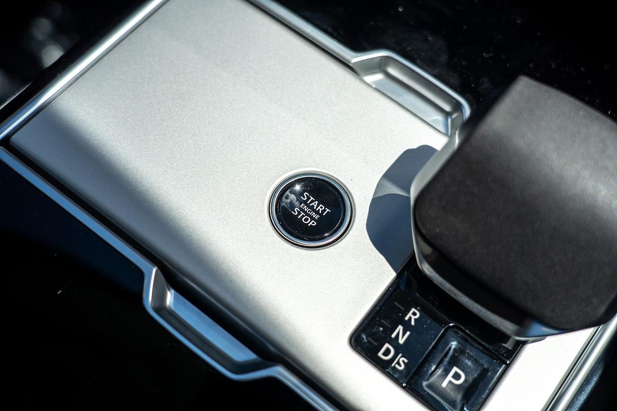 2025 Land Rover Range Rover D350 HSE L460