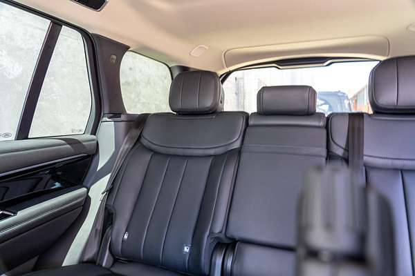 2025 Land Rover Range Rover D350 HSE L460
