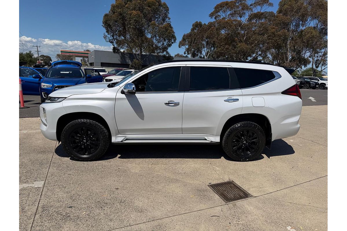 2022 Mitsubishi Pajero Sport GSR QF