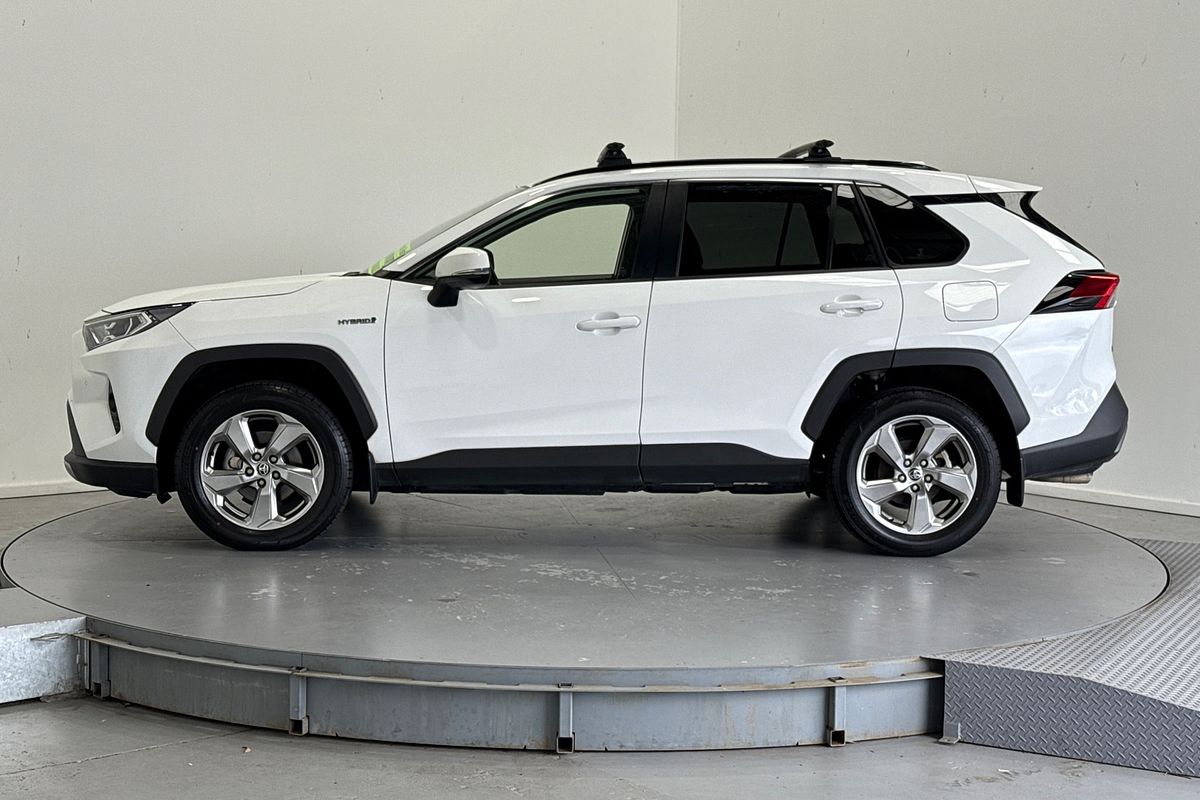 2021 Toyota RAV4 GXL AXAH52R