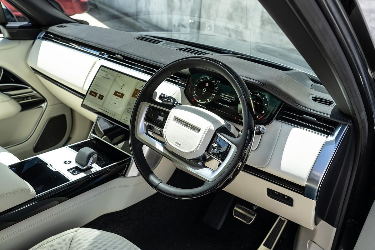 2025 Land Rover Range Rover P460e Autobiography PHEV L460