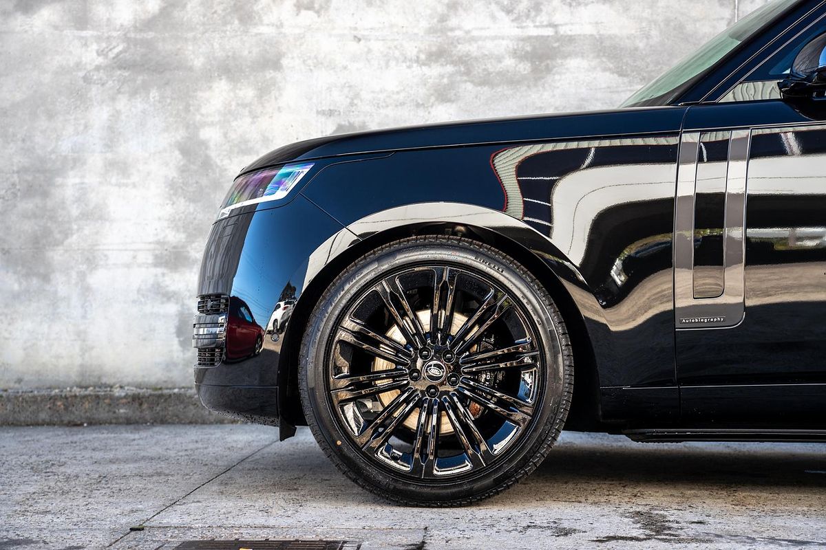 2025 Land Rover Range Rover D350 Autobiography L460 LWB