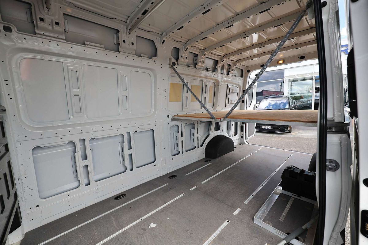 2018 Volkswagen Crafter 35 TDI410 SY1 LWB High Roof