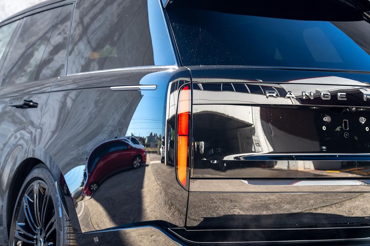 2025 Land Rover Range Rover D350 Autobiography L460 LWB