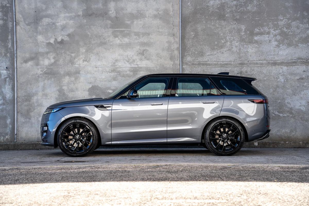 2025 Land Rover Range Rover Sport D250 Dynamic SE L461