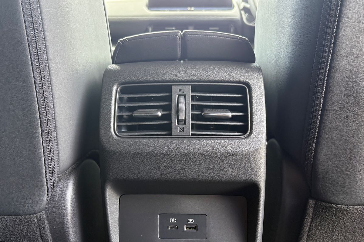 2025 Nissan X-TRAIL ST-L T33