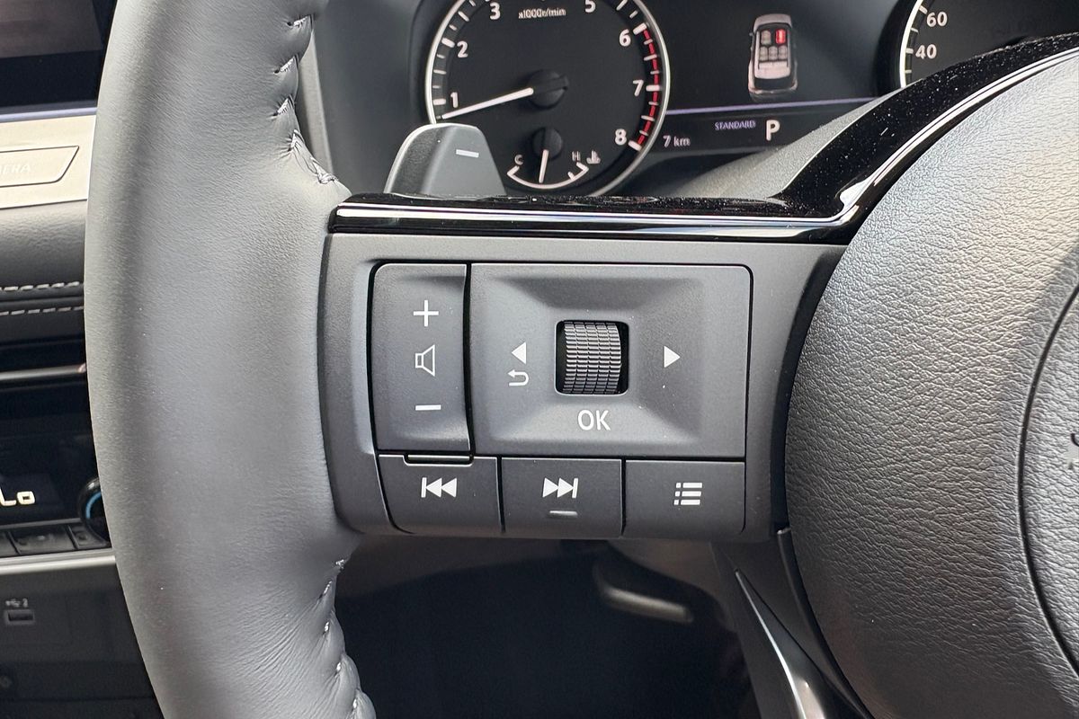 2025 Nissan X-TRAIL ST-L T33