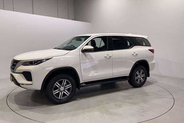 2023 Toyota Fortuner GX GUN156R