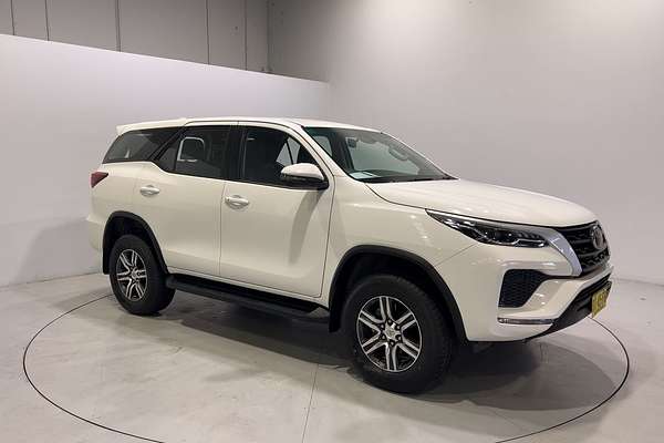 2023 Toyota Fortuner GX GUN156R
