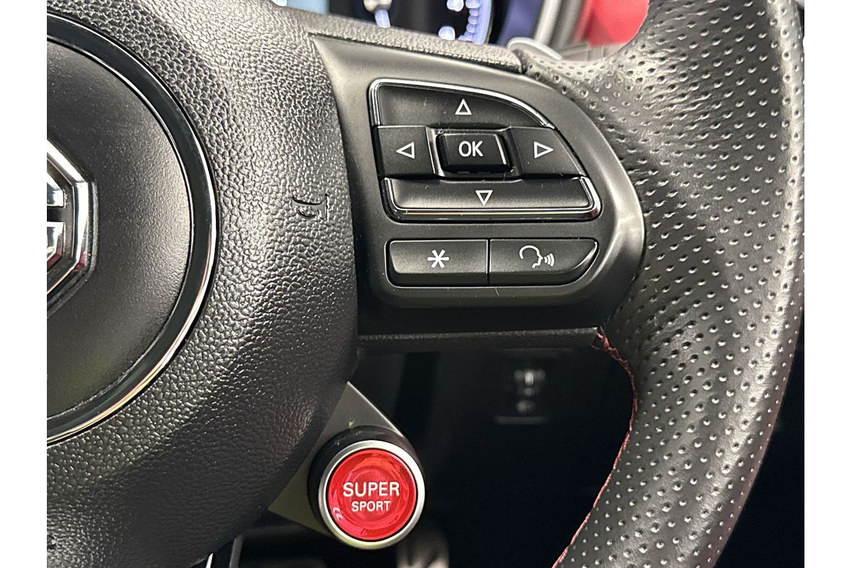 2021 MG HS Essence SAS23