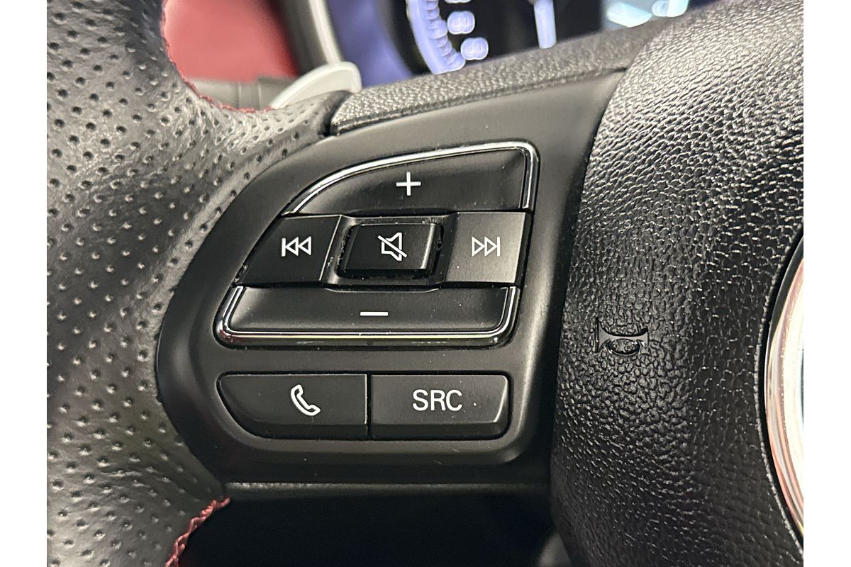 2021 MG HS Essence SAS23