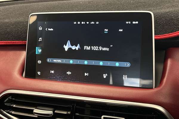 2021 MG HS Essence SAS23