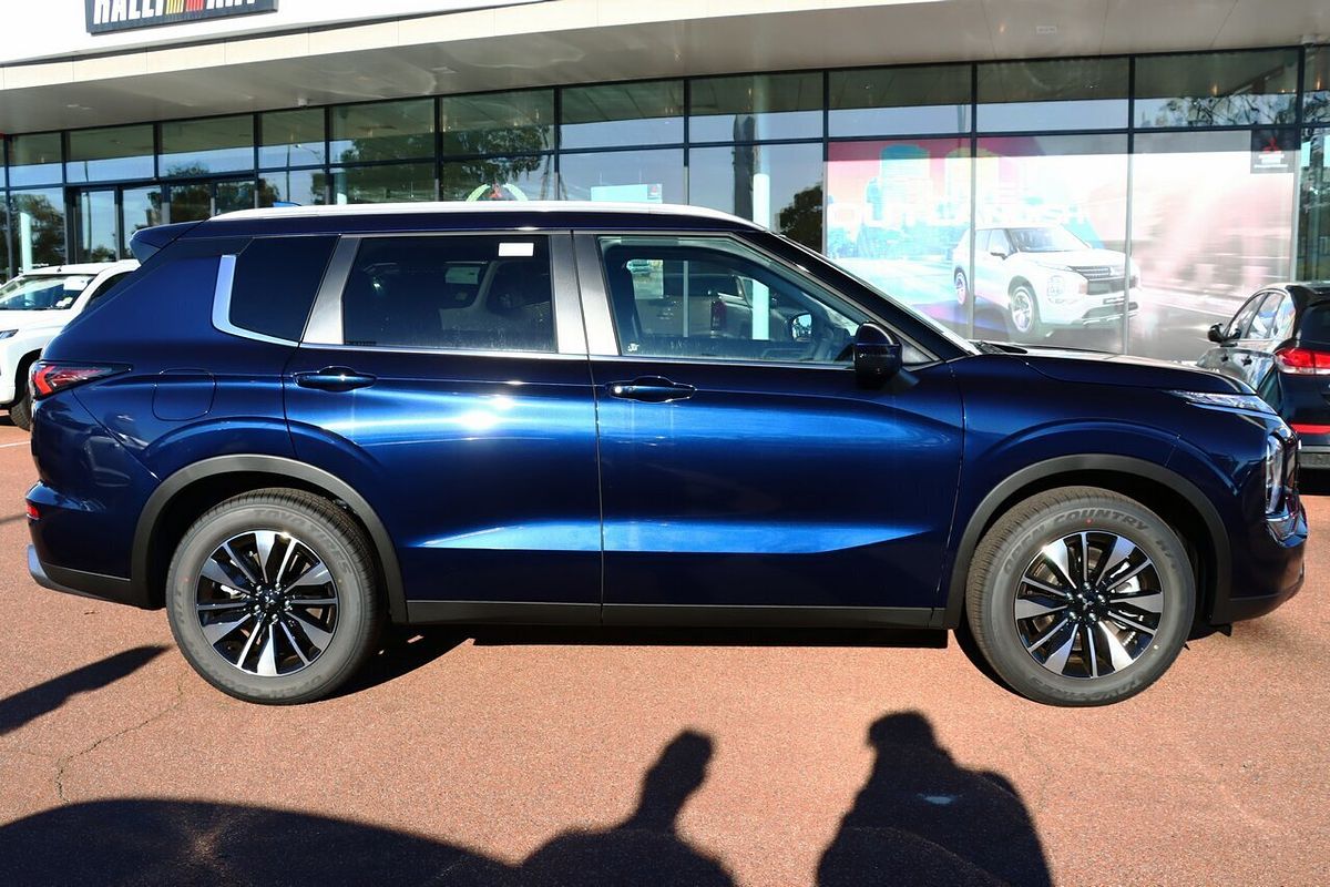 2025 Mitsubishi Outlander LS ZM